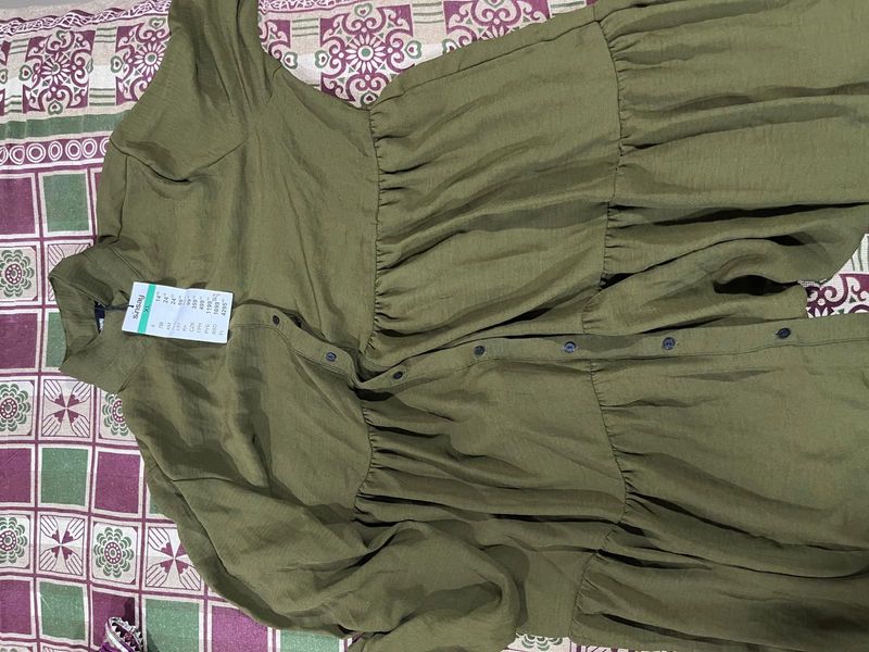 new with tag olive dress imported from Russia