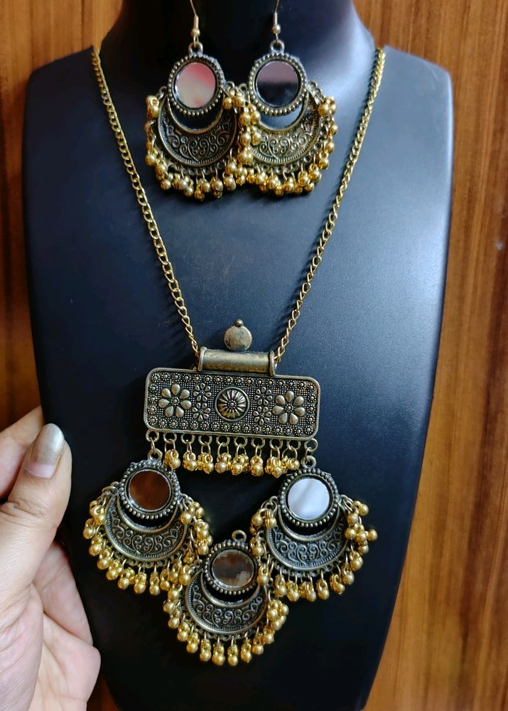Golden Jewellery Set