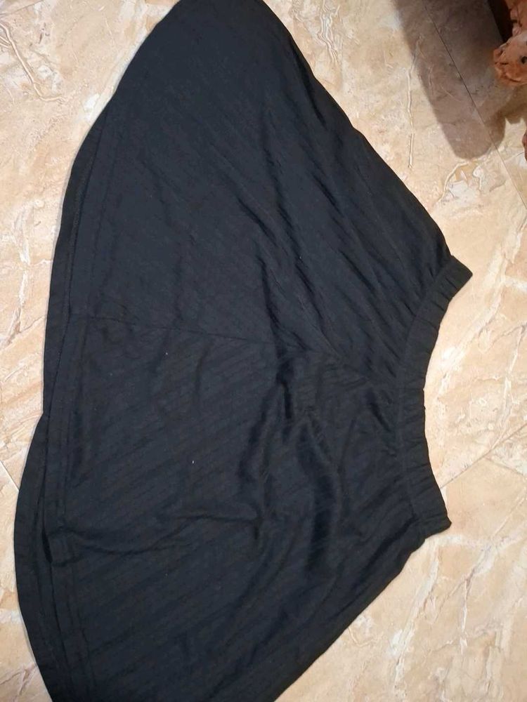 Black Ribbed Maxi Skirt