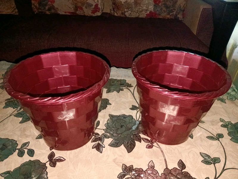 New  Pair of Plastic Flower Pots( 8 inch)No Coins