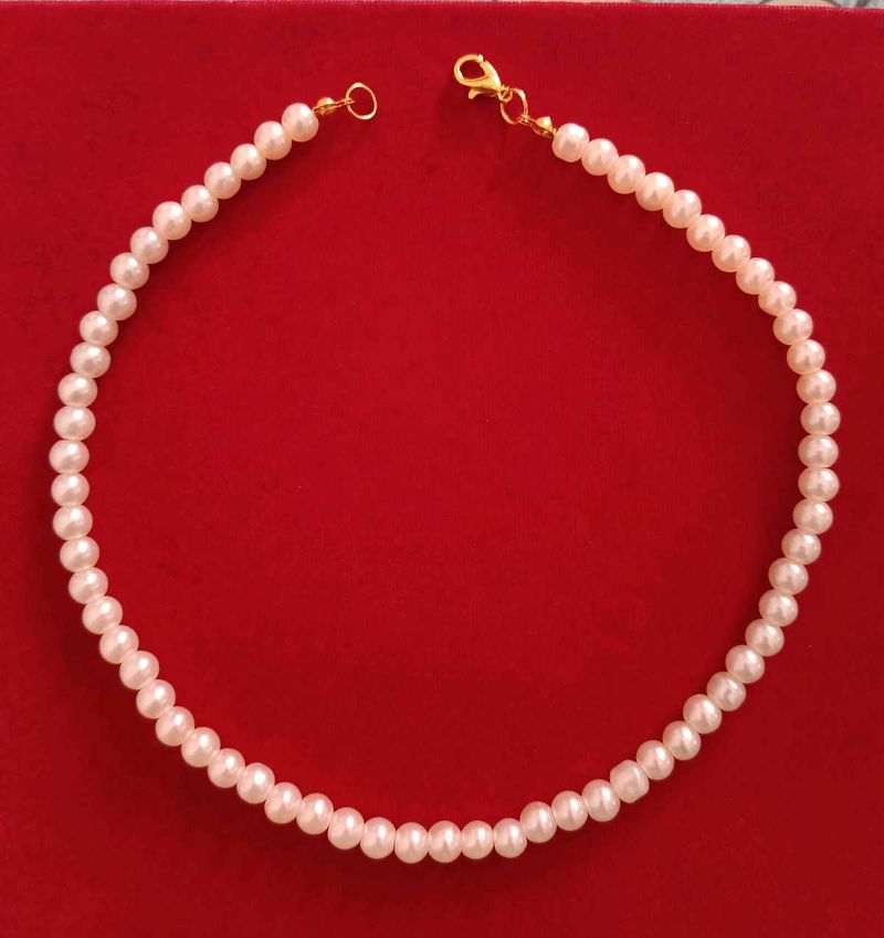 Single Pearl Chain Neckpiece