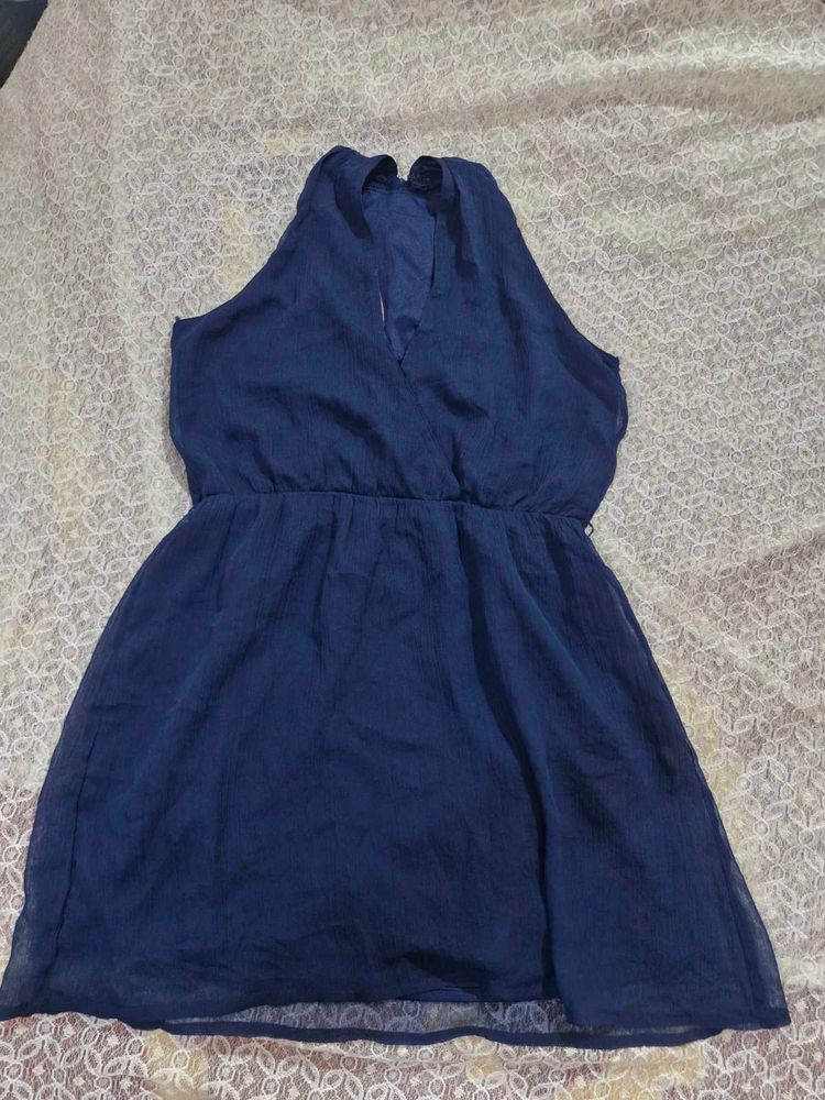 Chic Navy Blue Halter Neck top