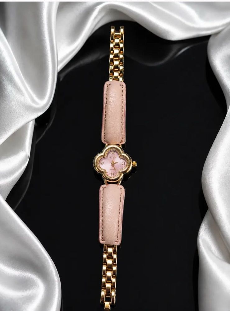 Elegant Pink Clover Watch