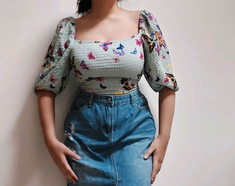 Puffer Sleeve Top