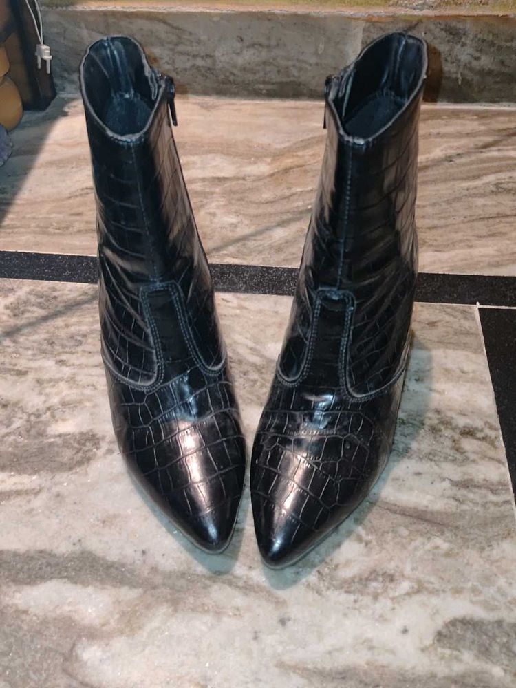 Black Croc Print Heeled Boots