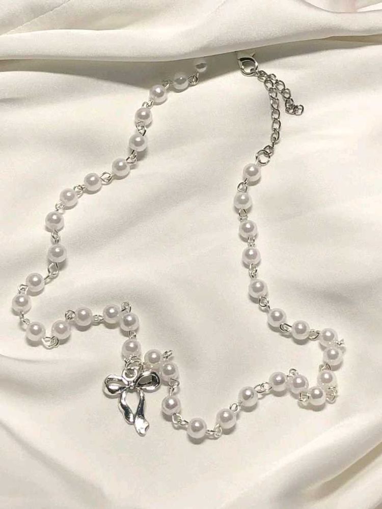 Chic Pearl Necklace with Bow Charm
