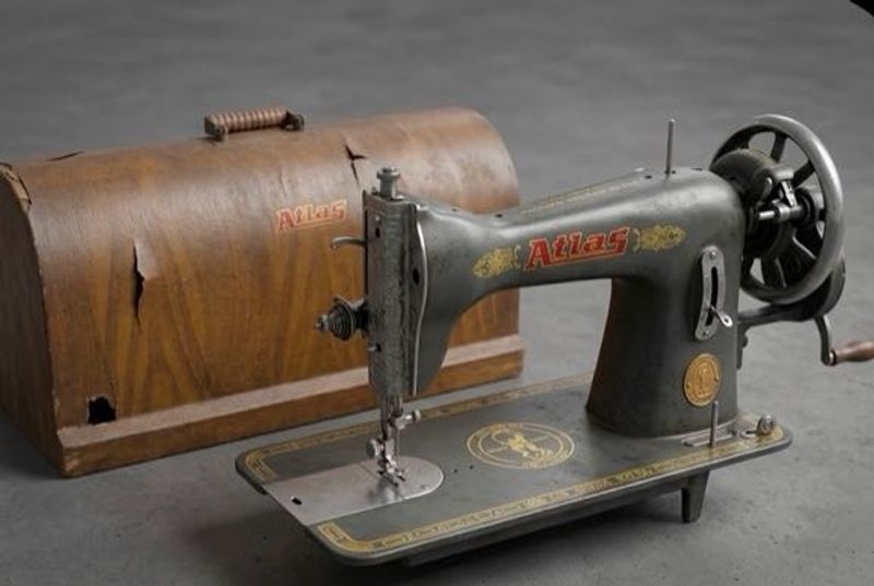 Vintage Atlas Sewing Machine with case