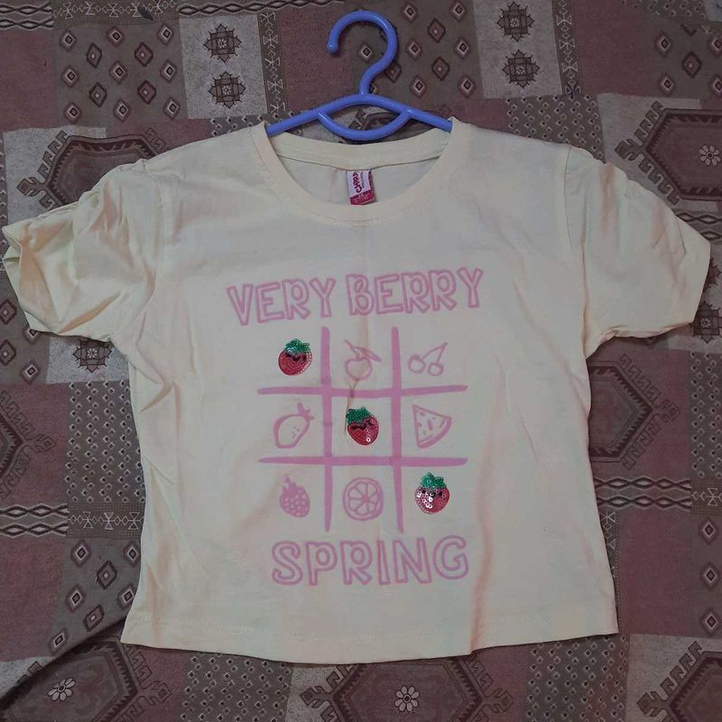 Very Berry Spring Graphic T-Shirt