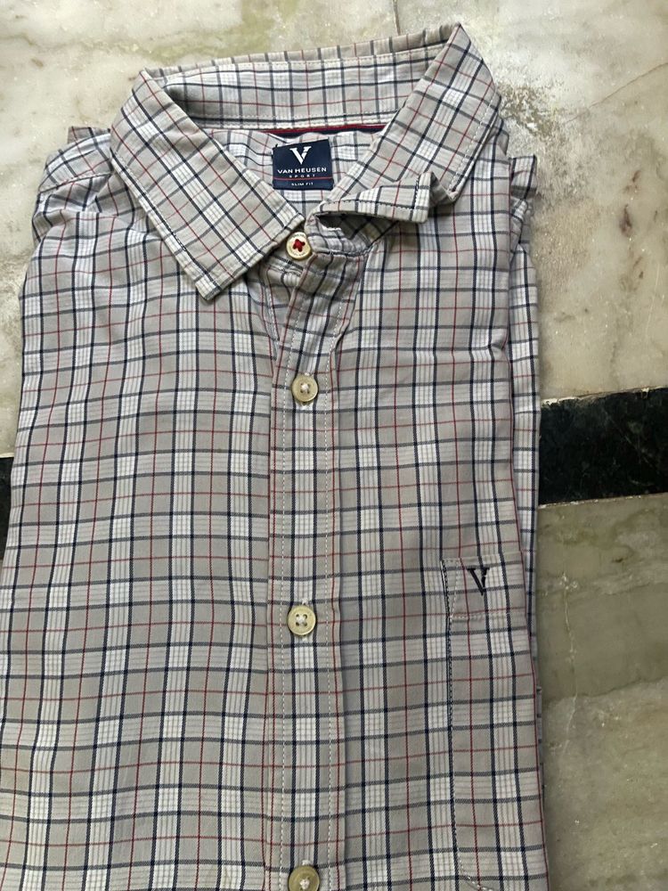 Van Heusen Checkered Shirt - Size L