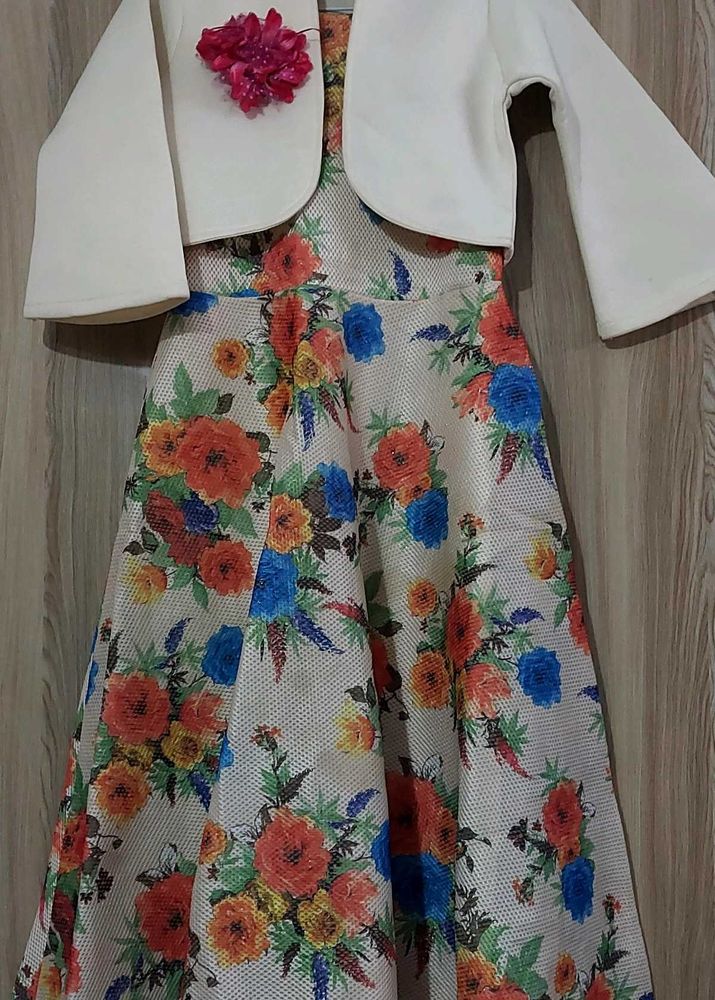 Graceful Flower Print Gown With White Jacket