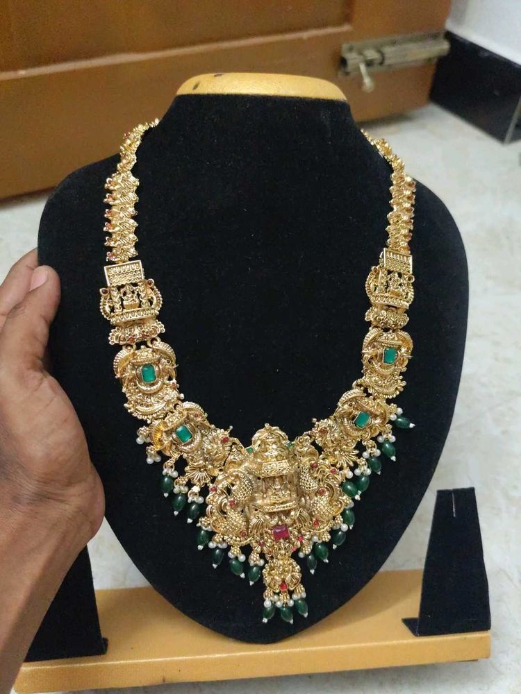 Long Lakshmi haram with green hanging