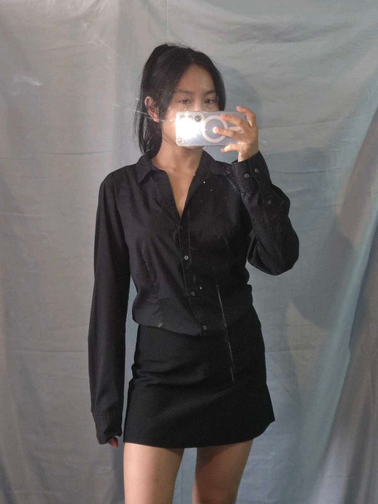 H&amp;M Classic Black Button-Down Shirt