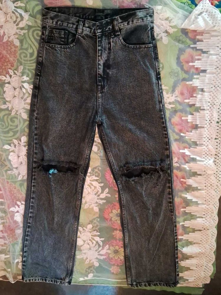 Ripped Black Jeans