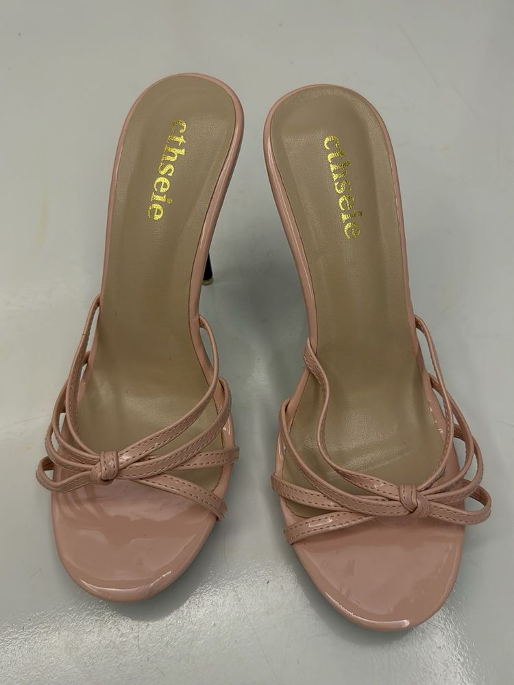 Chic Pink Strappy Heels