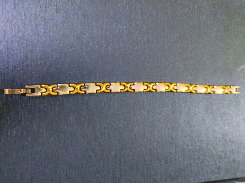 Elegant Gold Tone Bracelet