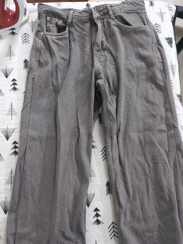H&amp;M Gray Denim Jeans(Loose fit)