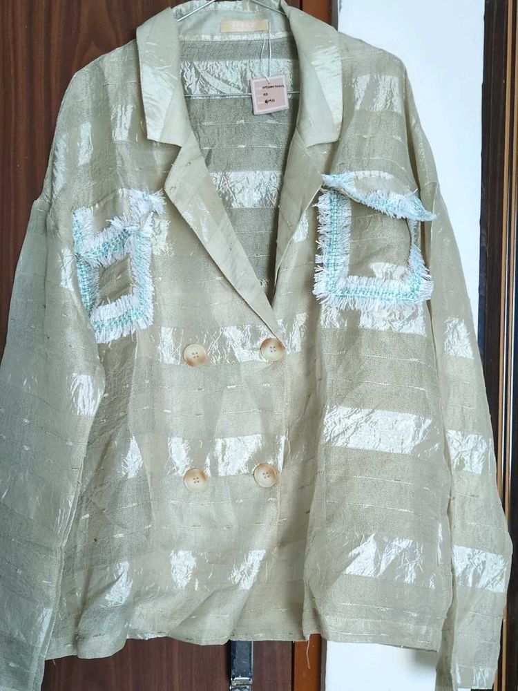 Stylish Beige Double-Breasted Blazer