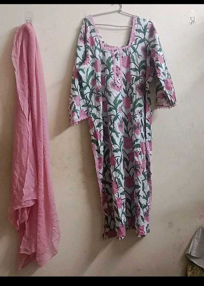 Beautiful Floral Kurta Set with Dupatta