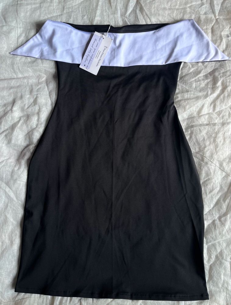 Chic Off-Shoulder Black Dress