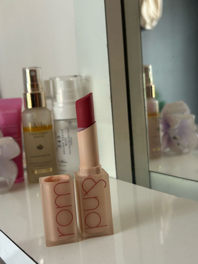 Rom&amp;nd lipstick