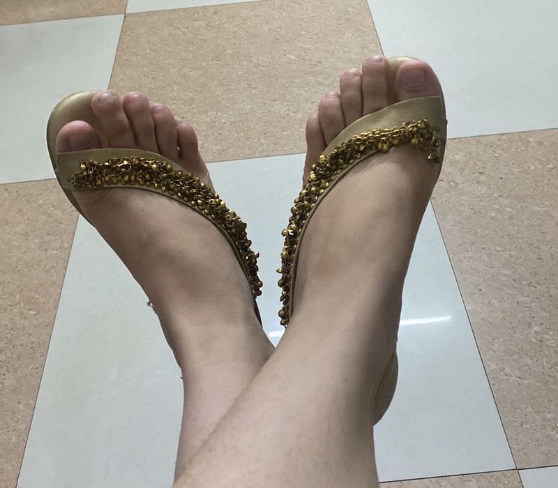 Unique emsons showroom ghungroo sandals