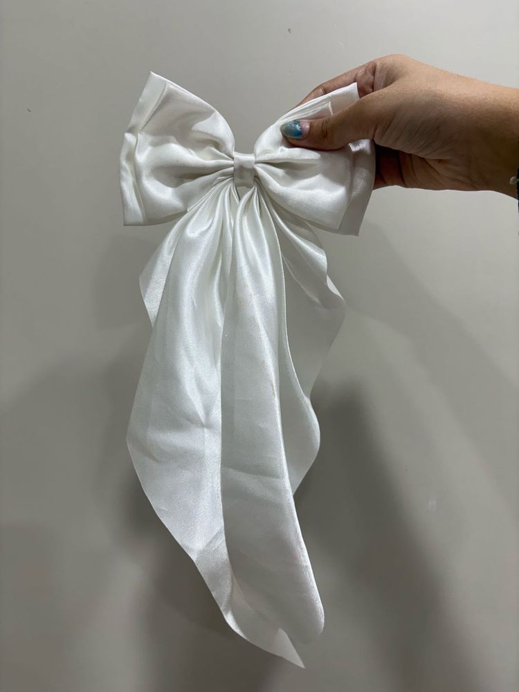 Elegant White Satin Bow Hair Clip