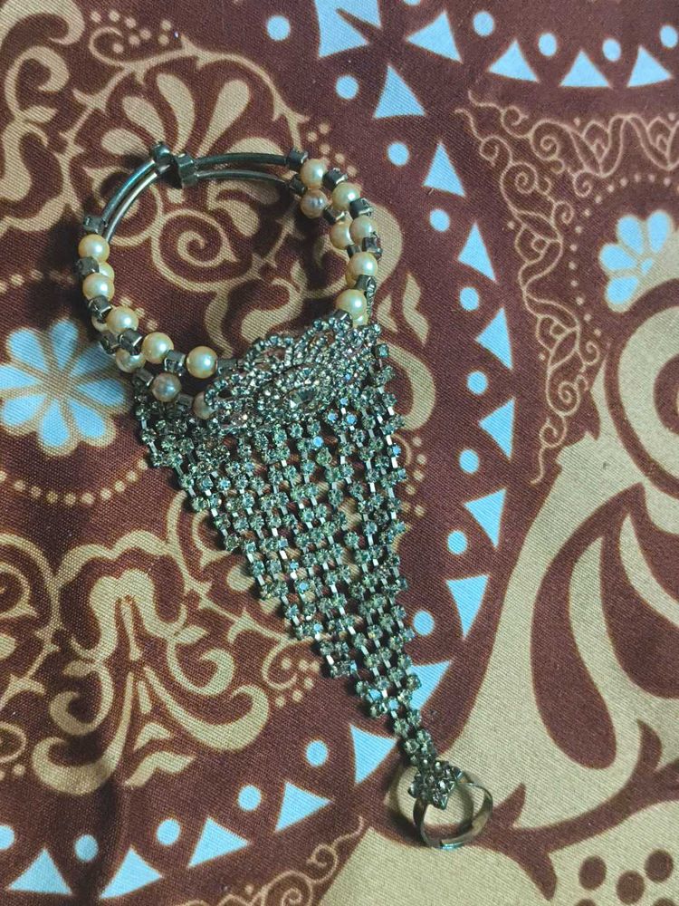 Pearl &amp; Rhinestone Hand Chain