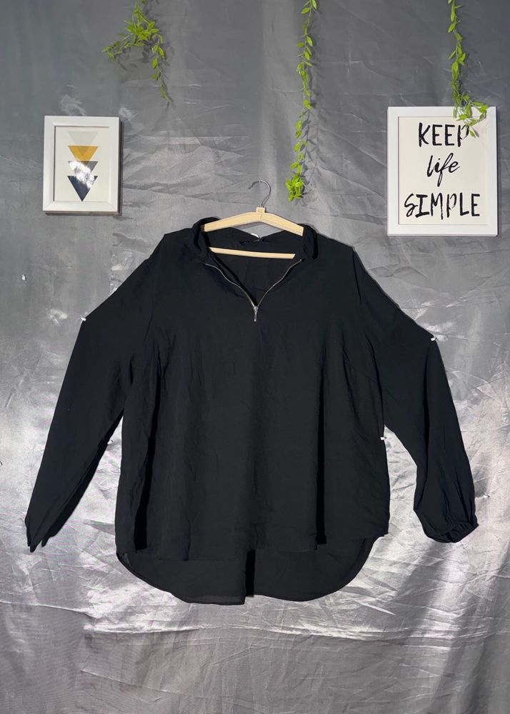 Chic Black Zipper Neck Top