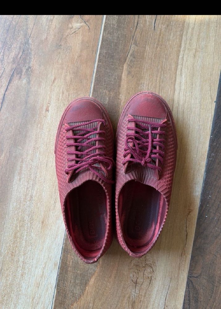 Maroon Textured Sneakers