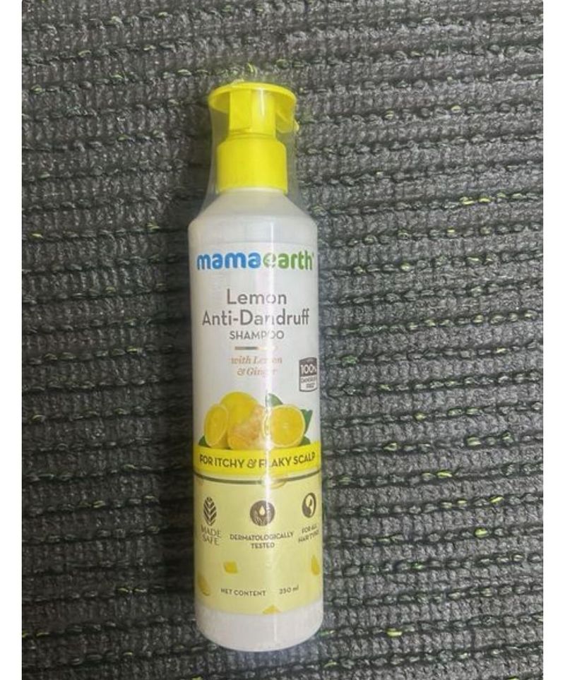Mamaearth Lemon Anti-Dandruff Shampoo