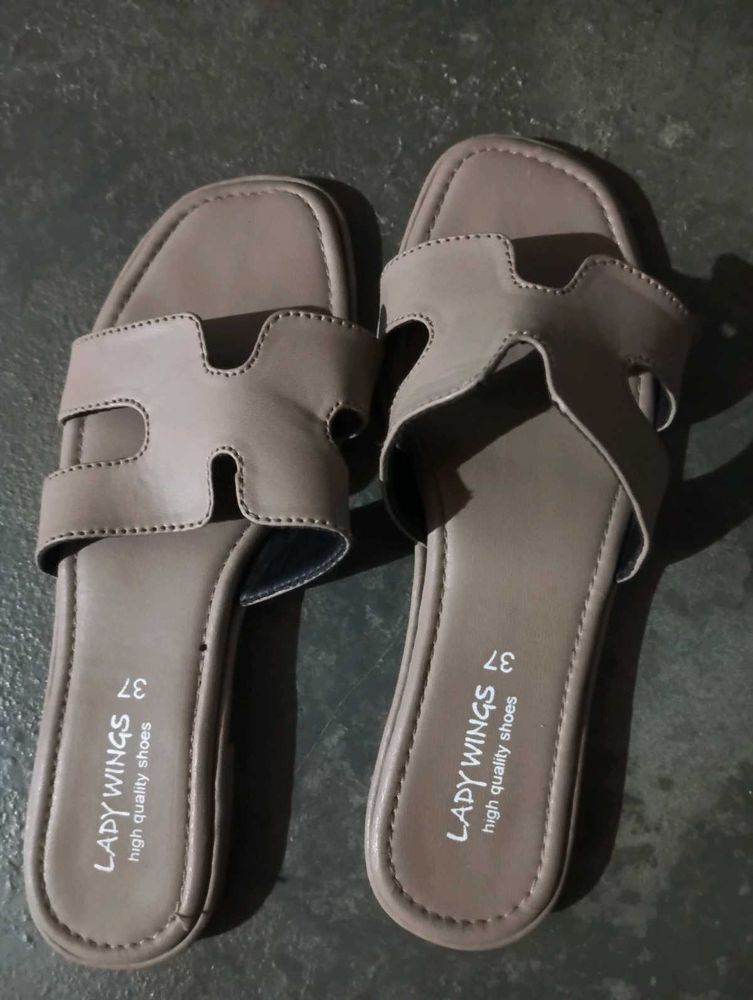 Stylish Flat Sandals for Women