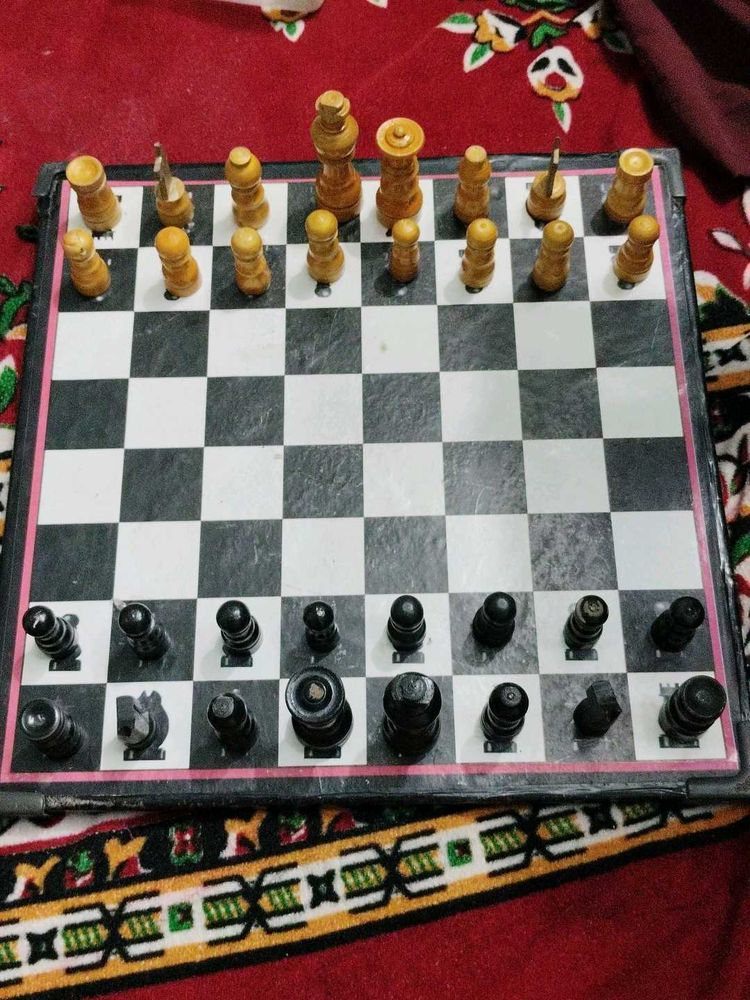 Classic Wooden Chess Set