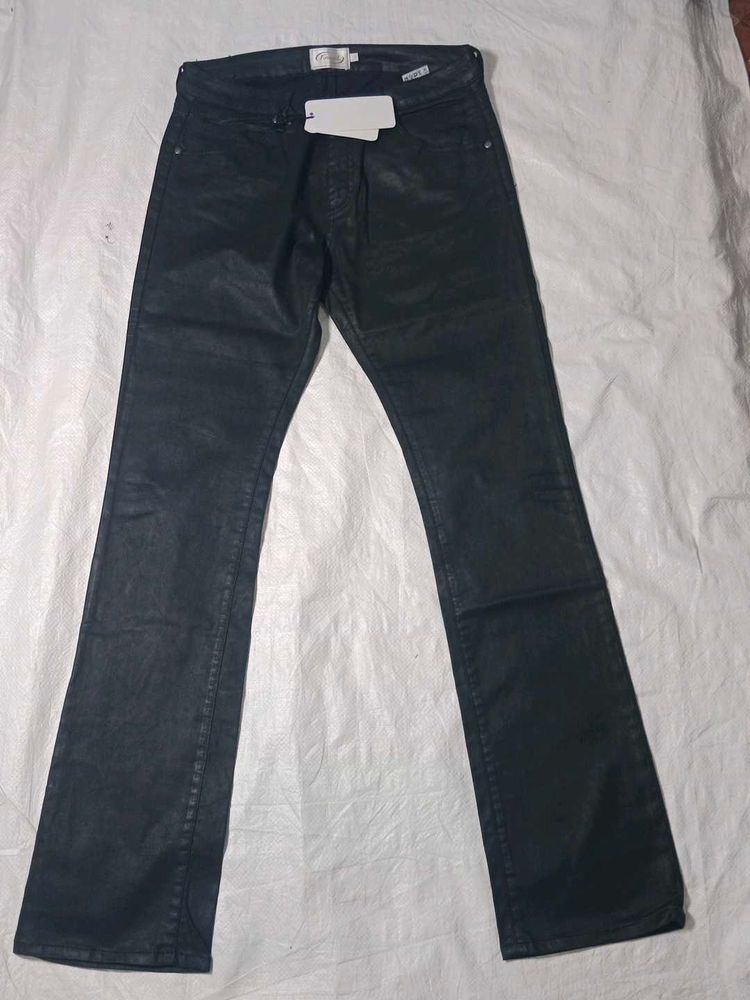 Stylish Black Jeans
