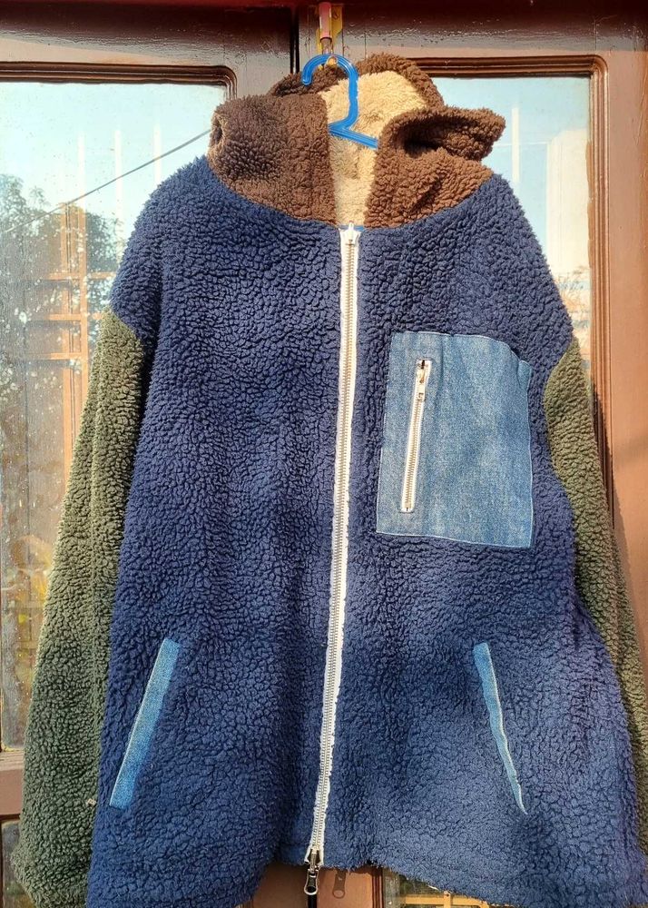 WARM AND COZY FLEECE HOODIE