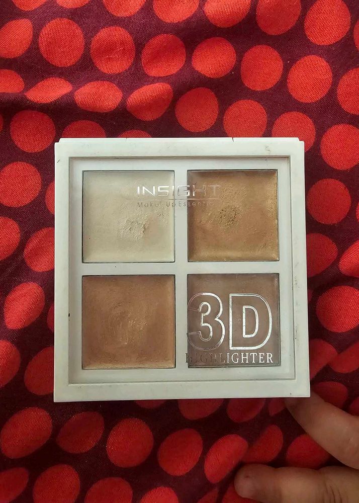 steal deal !! Insight 3D Highlighter Palette