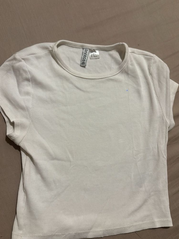 Ribbed White Cropped Top