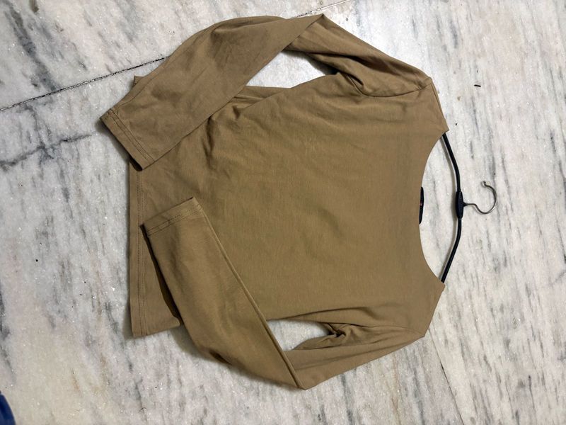 Gym. Basic Long Sleeve Top