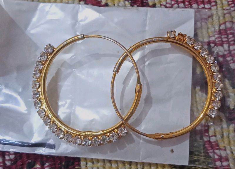Different Design And Multi Colour Earings Kundals
