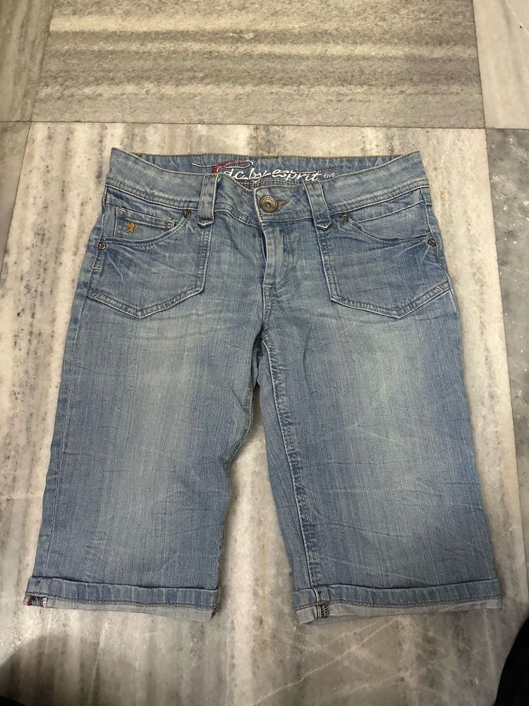 Esprit Light Wash Denim Capri Jeans