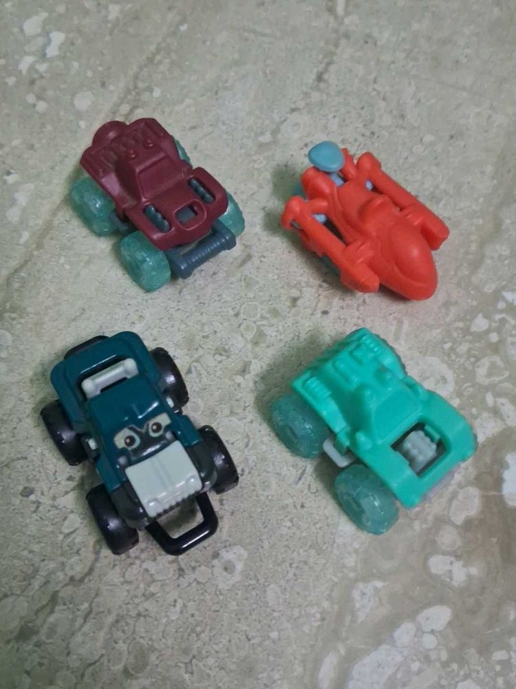 kinderjoy toys set of 4 Toy Cars