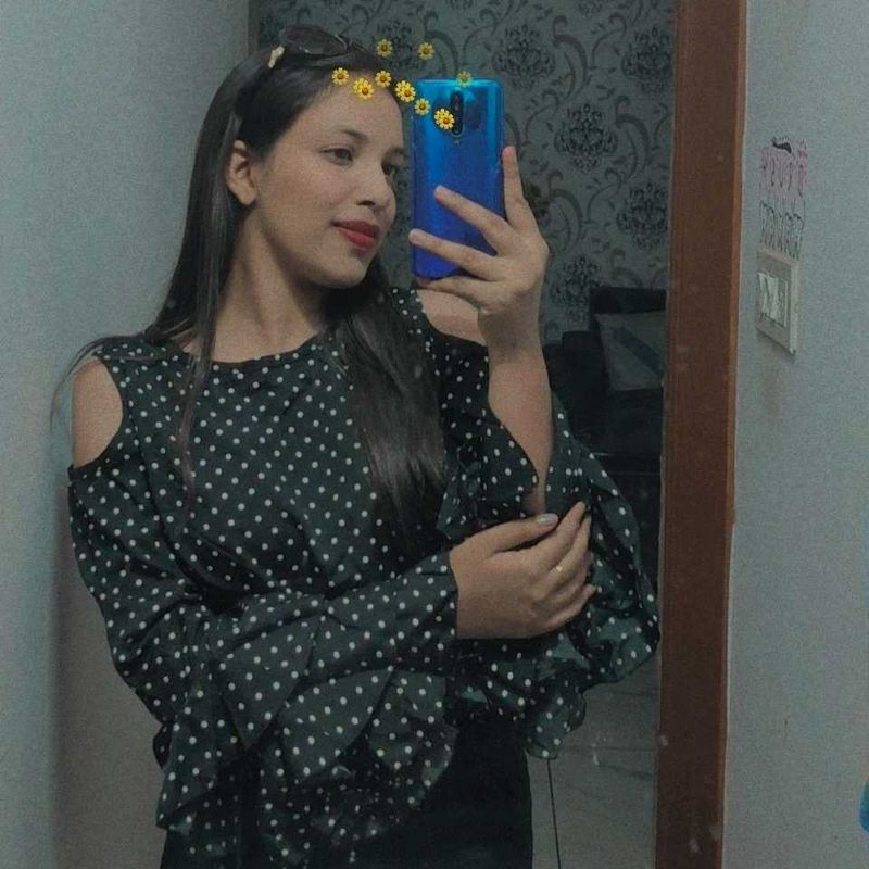 🔥🔥Black Polka Dot Cold Shoulder Top