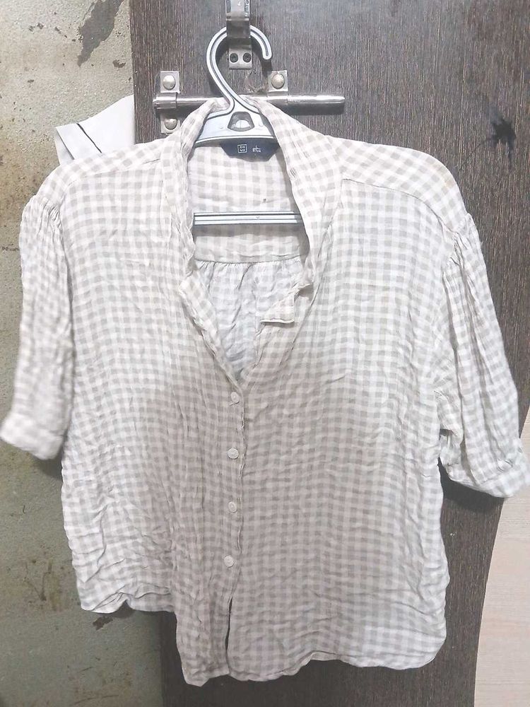 Chic Checked Cropped Blouse