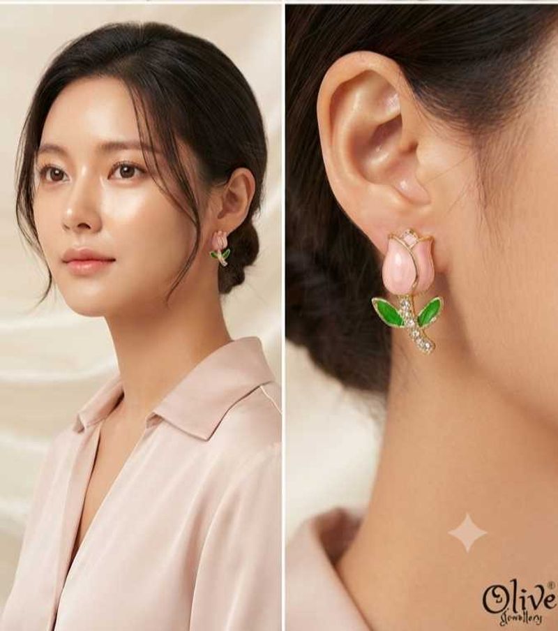 Elegant Dangle Earrings with Pearl &amp; Crystal