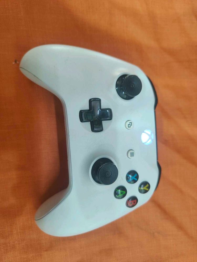 Xbox Wireless Controller White