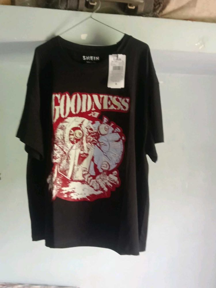Graphic Print "GOODNESS" T-Shirt