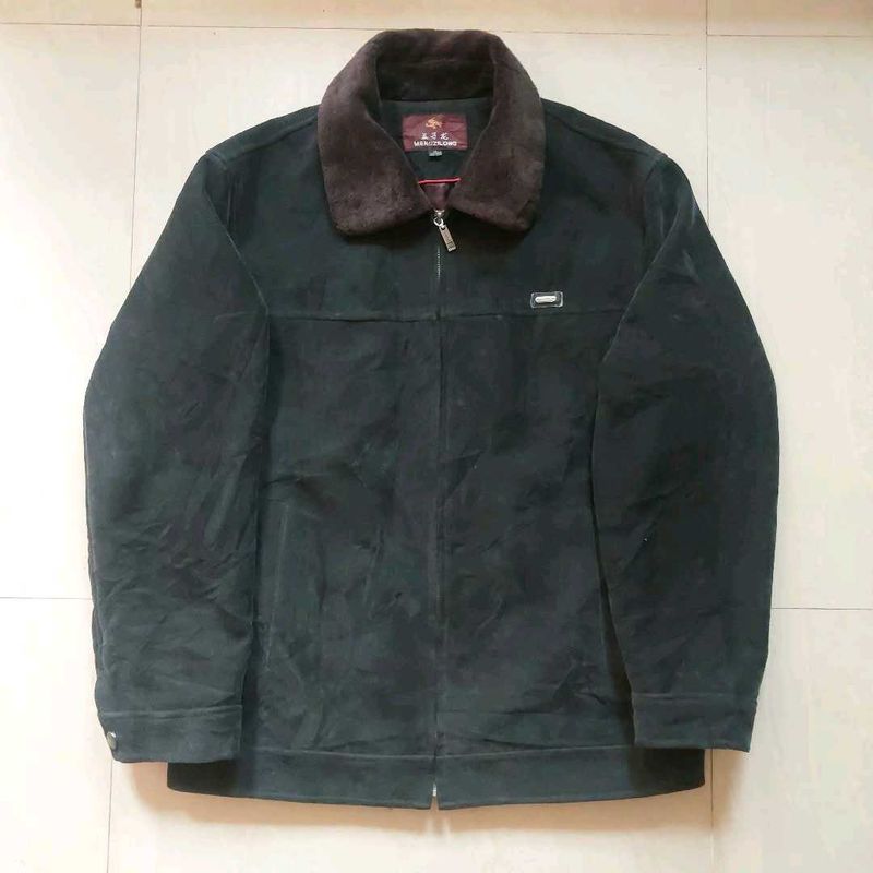 Men's Classic Dark Jacket with Fur Collar