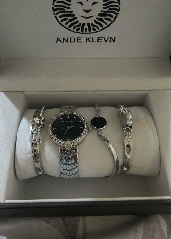 ANDE KLEVN Watch Box