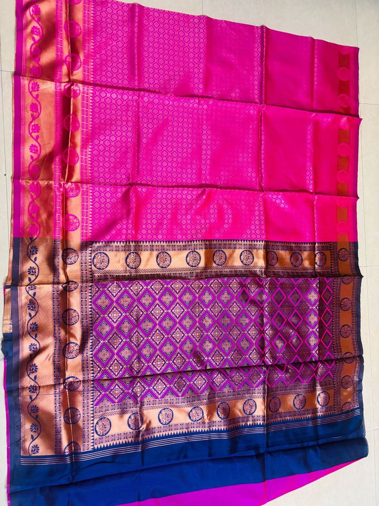 New Stunning Silk Saree with blouse piece