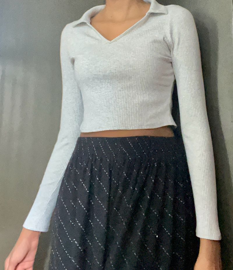 Urbanic Simplicity Y2K Cropped Gray Top