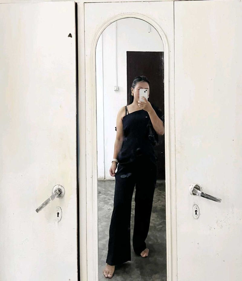 Chic Black Jumpsuit for Women